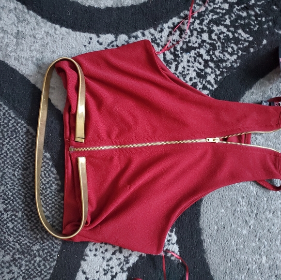 Crop top - Picture 2 of 2